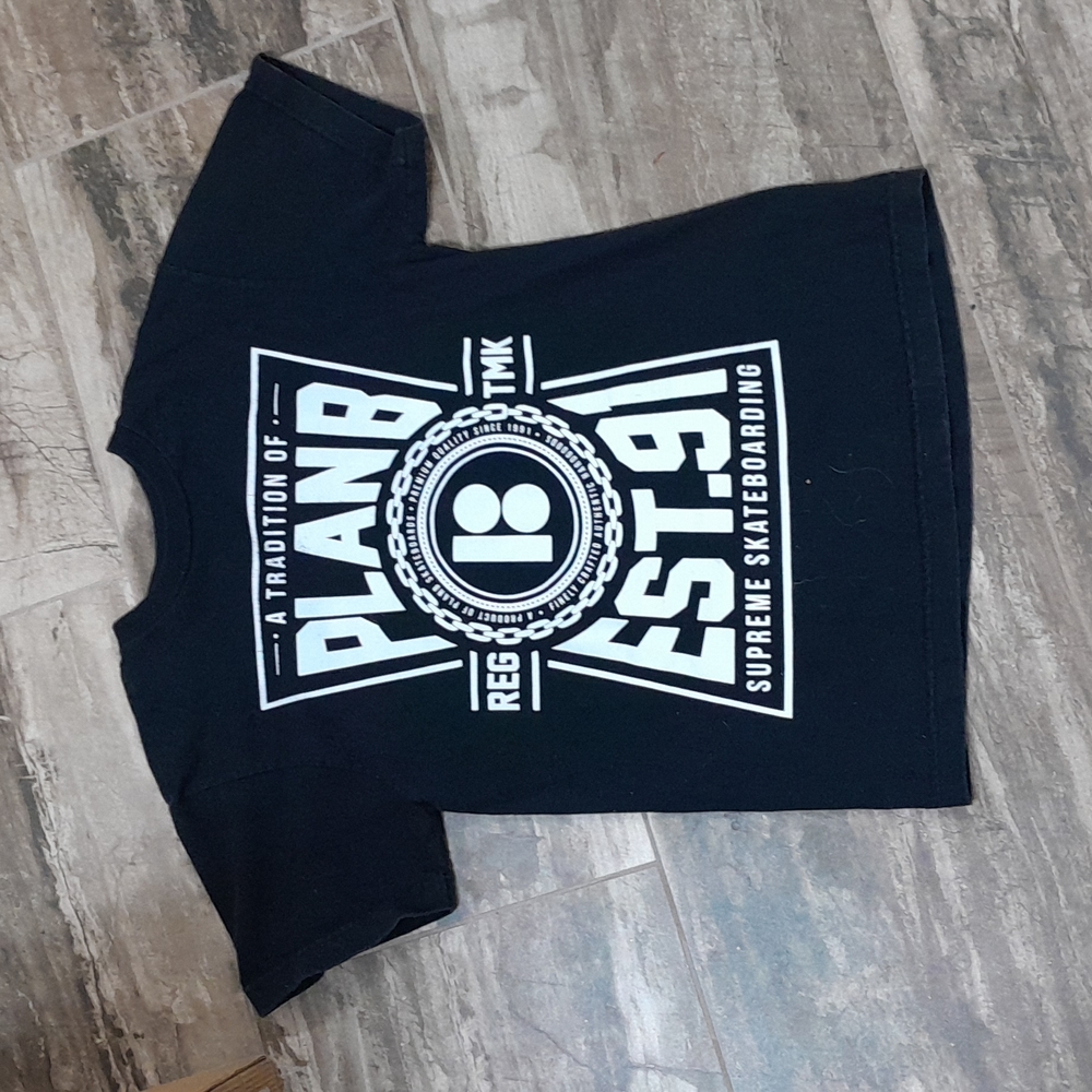 Plan B size medium black and white T-shirt